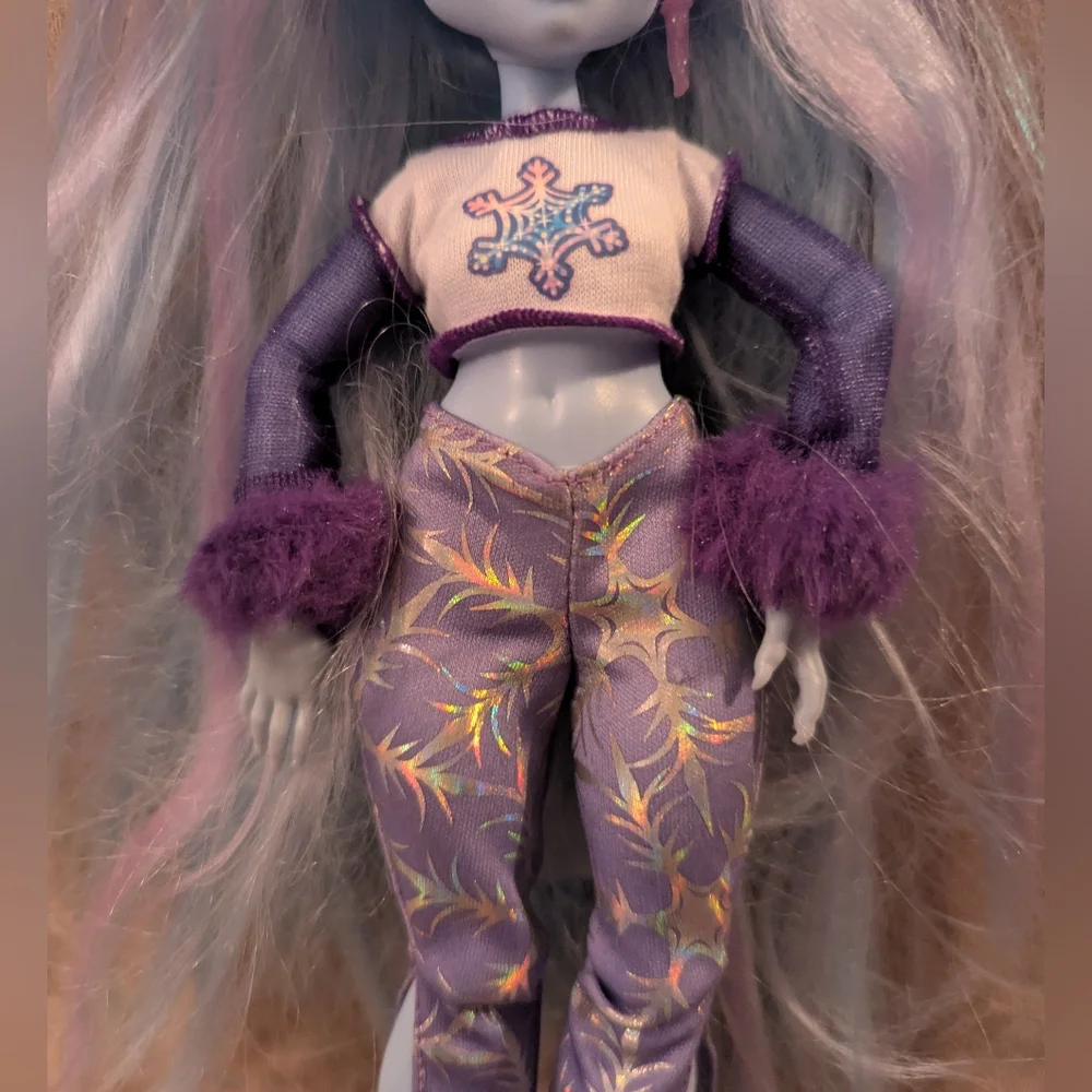 Monster High G3 Abbey Bominable Doll 2023 Generation 3 - Picture 3 of 7